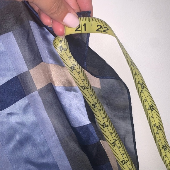 Talbots Silk Square Scarf 21.5" X 21" - Picture 2 of 5